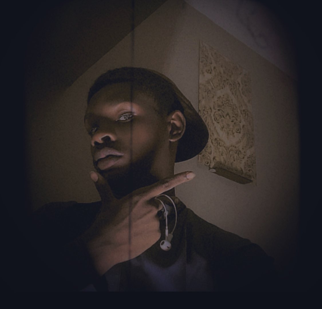 salimburji's tweet image. 🤨🧐 #top555