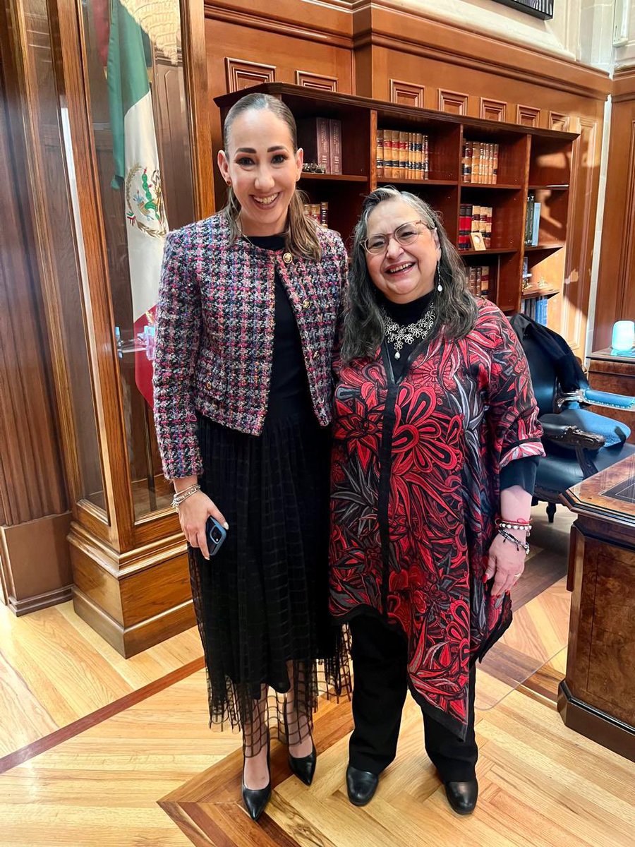 Se acabó la división de poderes.

Hoy fue el último día de la <a href="/SCJN/">Suprema Corte</a> independiente.

Termina la etapa de carrera judicial y empieza la era de jueces morenistas.

Mi reconocimiento a #NormaPiña y los Ministros dignos e íntegros que defendieron la Constitución hasta el final.