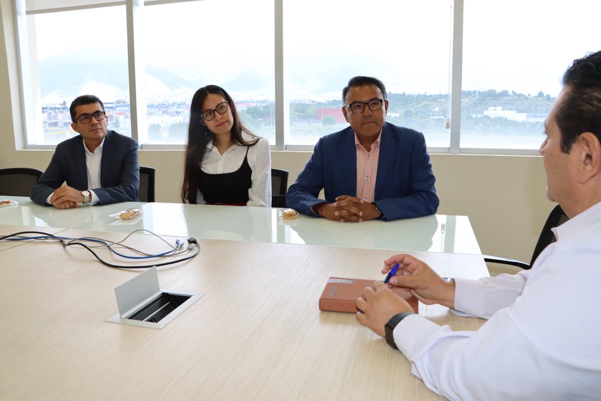 El Vocal Ejecutivo del INE Coahuila, <a href="/jl_vazquezl/">José Luis Vázquez L</a> y el Dir. de Auditoría de la Unidad Técnica de Fiscalización del <a href="/INEMexico/">@INEMexico</a>, Carlos Morales, sostuvieron una reunión de trabajo para dar seguimiento a la conclusión del proceso de fiscalización de la Elección  del Poder Judicial.