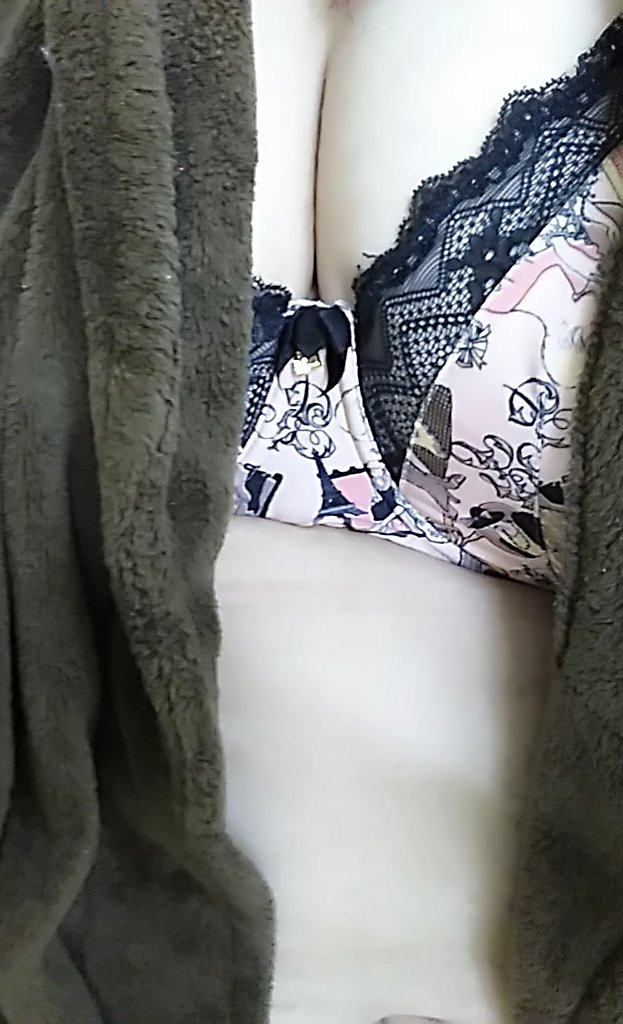 セフレってどうやって探してますか？ エロい話大好きｗ 婚活出会い、大人の出会い、飲み仲間、、 リア友募集! 出会いを募集してる人が集まる噂のSNSはこれだー!! →bit.ly/3jsf080