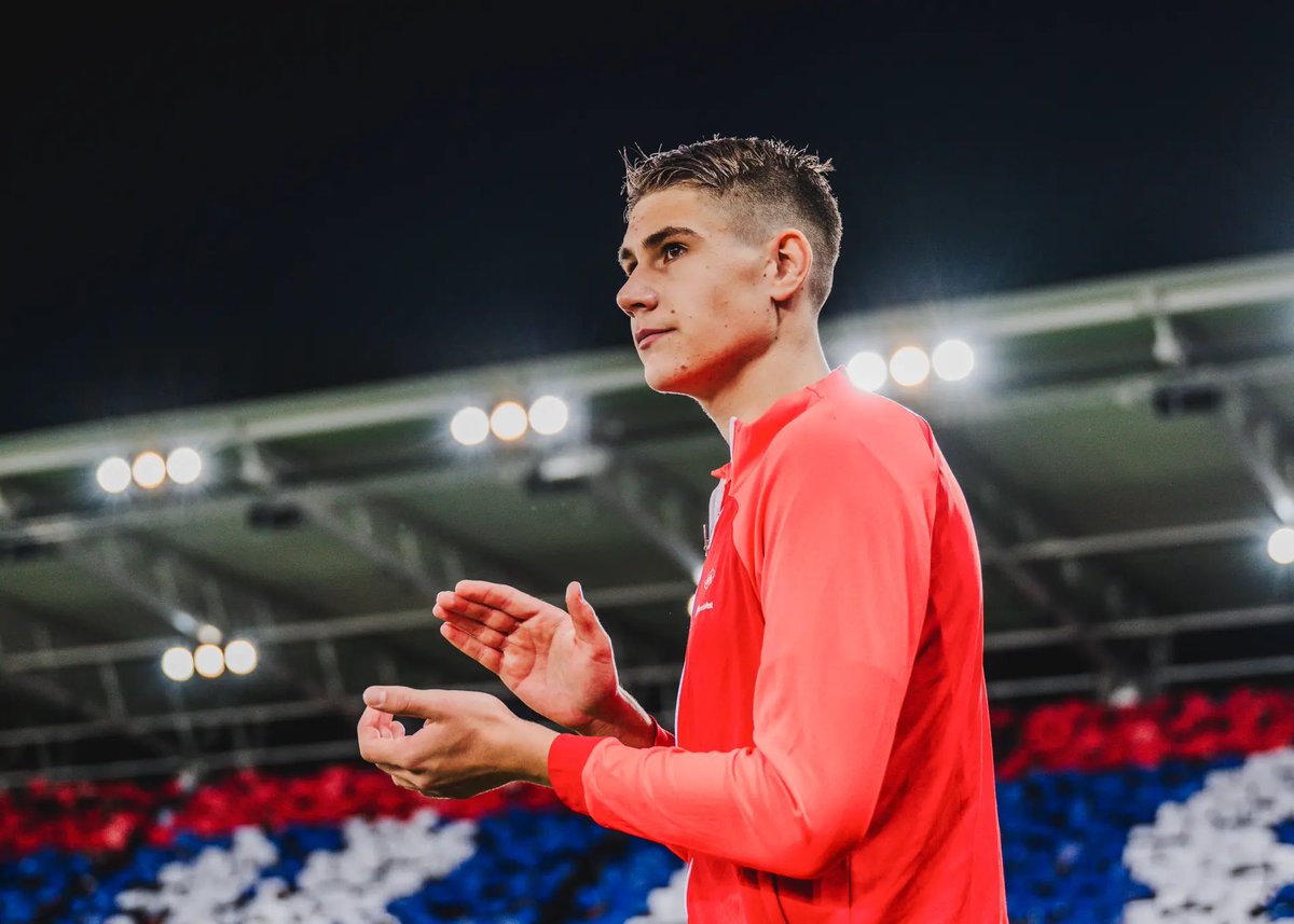 🕰️ Dortmund its time

- Eivend Helland
- Hector Fort
- Carney Chukuwuemeka 

They don’t want to spend money so here is cheap options. These are perfect Dortmund signings.