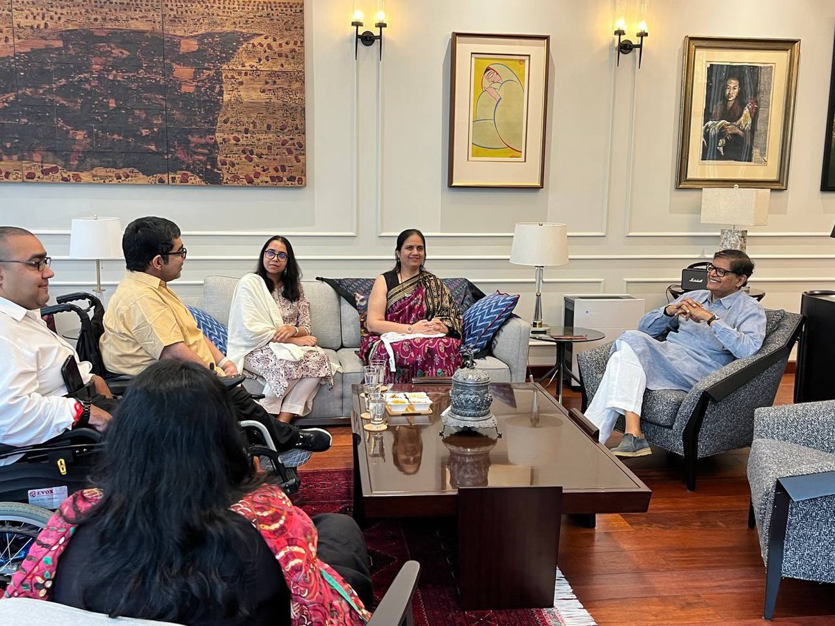 PandaJay's tweet image. Had an insightful interaction today with @nipunmalhotra , @saysnidhigoyal , @mahajan_anubha , @AdvArvindIndia & @M09Kumari on matters concerning Divyang sisters and brothers. Valuable perspectives were shared on key issues & opportunities in the disability ecosystem of India.…