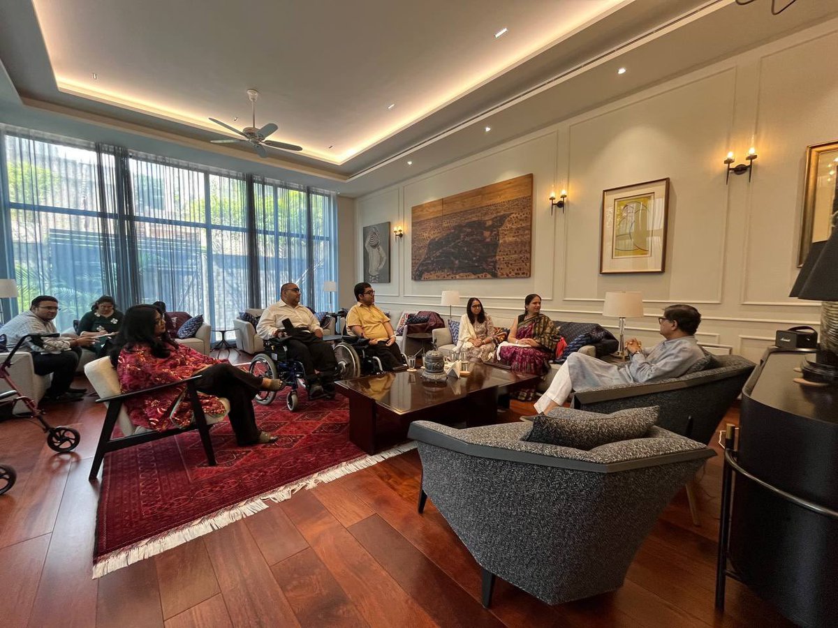 PandaJay's tweet image. Had an insightful interaction today with @nipunmalhotra , @saysnidhigoyal , @mahajan_anubha , @AdvArvindIndia & @M09Kumari on matters concerning Divyang sisters and brothers. Valuable perspectives were shared on key issues & opportunities in the disability ecosystem of India.…