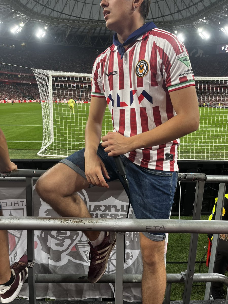 𝑴𝒊𝒌𝒆𝒍 𝑨𝑶 (@mikelao_) on Twitter photo <a href="/JervisEvans/">Christopher Evans</a> <a href="/SA_Aitor/">Aitor S-A</a> <a href="/NewportCounty/">Newport County AFC</a> Eta askoz gehiago! Herri Harmailan <a href="/NewportCounty/">Newport County AFC</a>.ko kamiseta asko ikusi ziren. <a href="/JervisEvans/">Christopher Evans</a> <a href="/SA_Aitor/">Aitor S-A</a> <a href="/NewportCounty/">Newport County AFC</a> Eta askoz gehiago! Herri Harmailan <a href="/NewportCounty/">Newport County AFC</a>.ko kamiseta asko ikusi ziren.