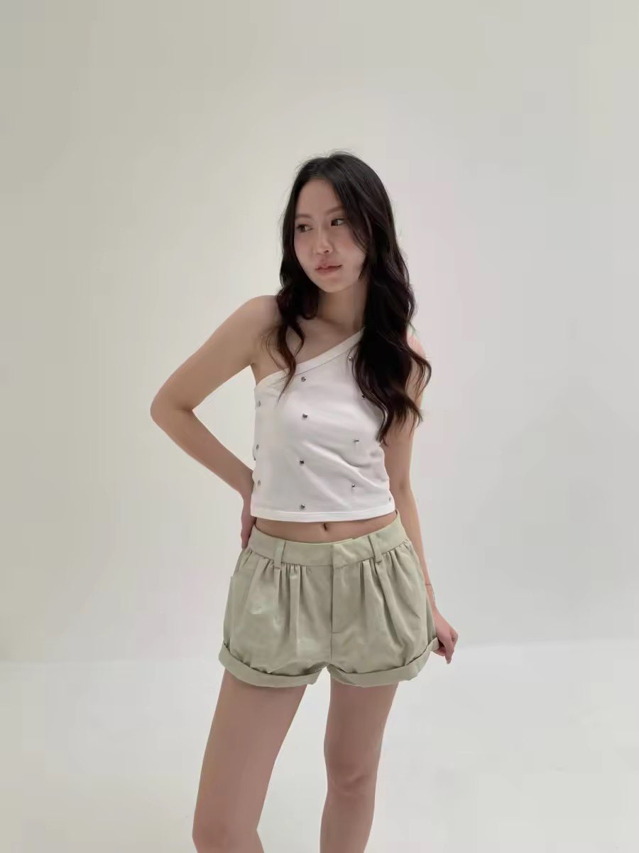 babylatea's tweet photo. rollriroo ´͈ ᵕ `͈ ♡°◌̊ Misty Pop Shorts、size 3 beige 990.-รวมส่ง *new in pack* (shop1190)

#rollrirooส่งต่อ #rollrirooมือสอง #rollriroo #ส่งต่อrollriroo https://t.co/1bwK6iw2Kw