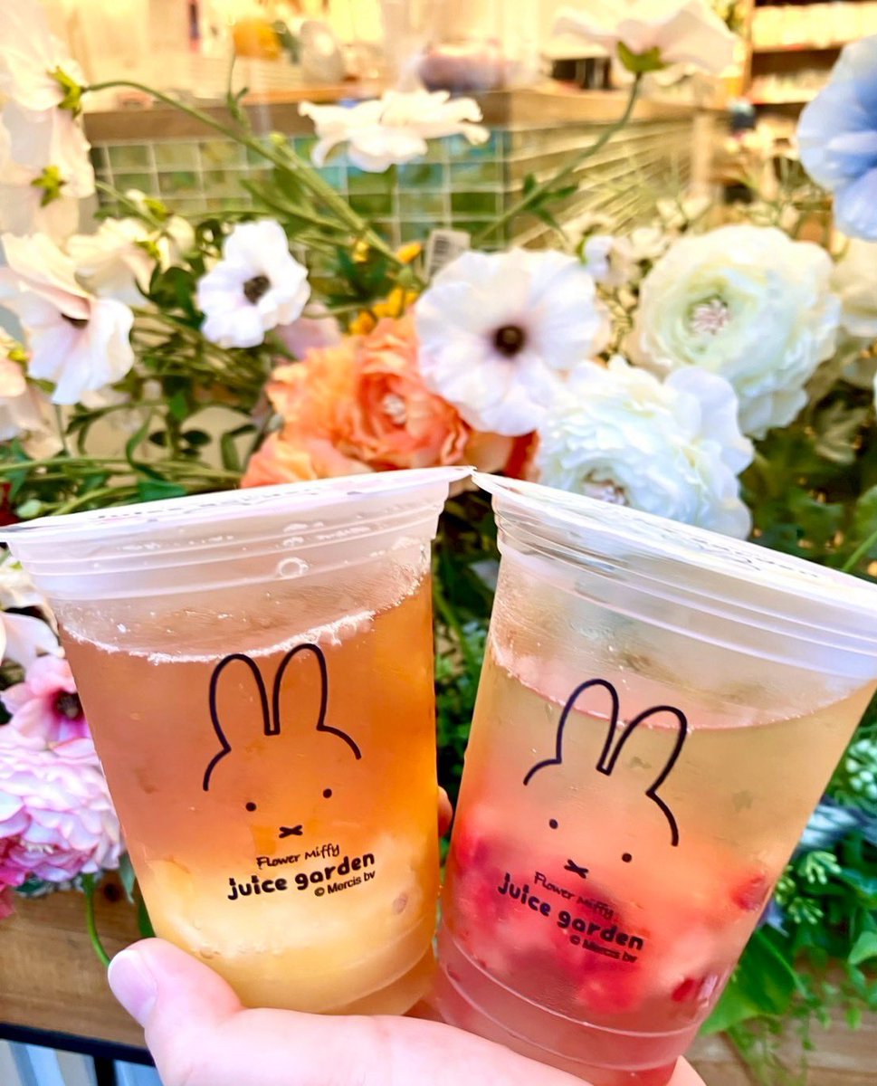 【あすか】フラワーミッフィー限定・お花の掛け時計 あすか様専用】フラワーミッフィー限定・お花の掛け時計