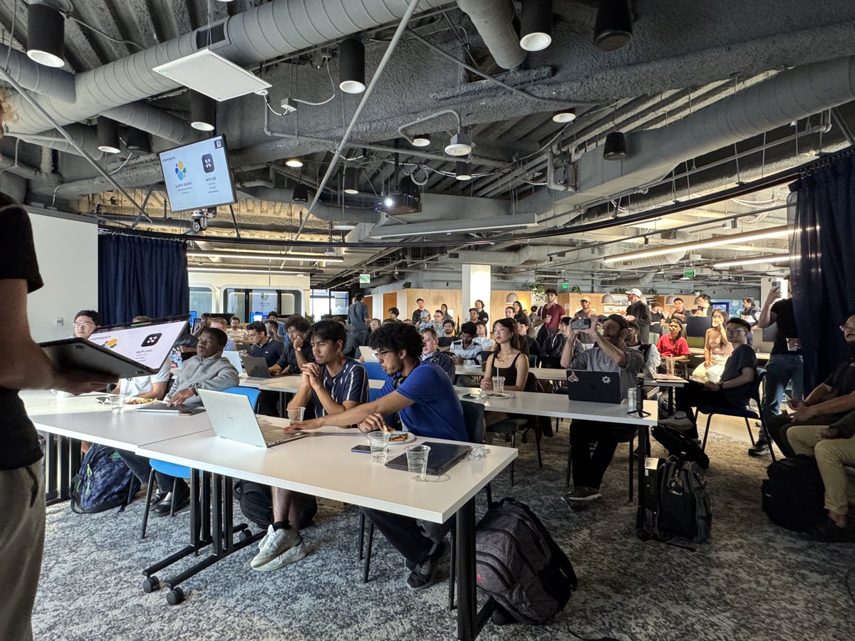 xeraa's tweet image. MCP meets #elasticsearch — @mcpuse x @elastic: we had a great hack night in SF with projects around finding and using the right MCP tools. folks built:
* what tools do I need to prepare a heist
* find and download youtube videos (if your LLM thinks it‘s legal)
* plan your…