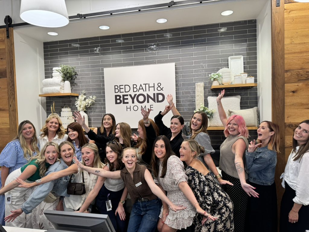 marcuslemonis's tweet image. Who can find me a 5k square foot space on or extremely near a large college campus? @BedBathBeyond 
#BedBathandBeyondCampus
I’ll pay finders fee email marcus@beyond.com