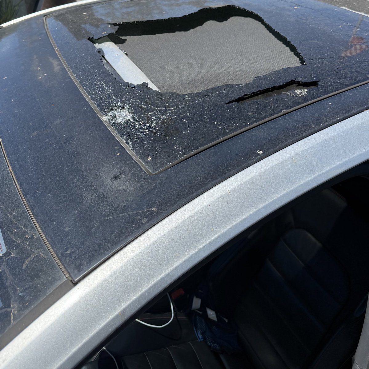 Dope Vibes (@dope_idea) on Twitter photo According to <a href="/raphousetv2/">Raphousetv (RHTV)</a> X user: <a href="/FoUxMax/">b ryce</a> YNs threw a rocket his car🥷🏿🪨🚗 They apparently wanted to take his life so they could steal his cat, Josh. Scary scenes 😱 (<a href="/realSlobLard/">sloblard 🇮🇳</a> 📸) According to <a href="/raphousetv2/">Raphousetv (RHTV)</a> X user: <a href="/FoUxMax/">b ryce</a> YNs threw a rocket his car🥷🏿🪨🚗 They apparently wanted to take his life so they could steal his cat, Josh. Scary scenes 😱 (<a href="/realSlobLard/">sloblard 🇮🇳</a> 📸)