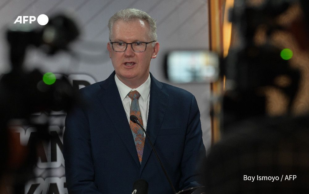 "Strength is not measured by how many people you can blow up." 

Australian Home Affairs Minister Tony Burke criticises Benjamin Netanyahu after Israeli leader calls Prime Minister Anthony Albanese a "weak politician who betrayed Israel"

 u.afp.com/SQ2v