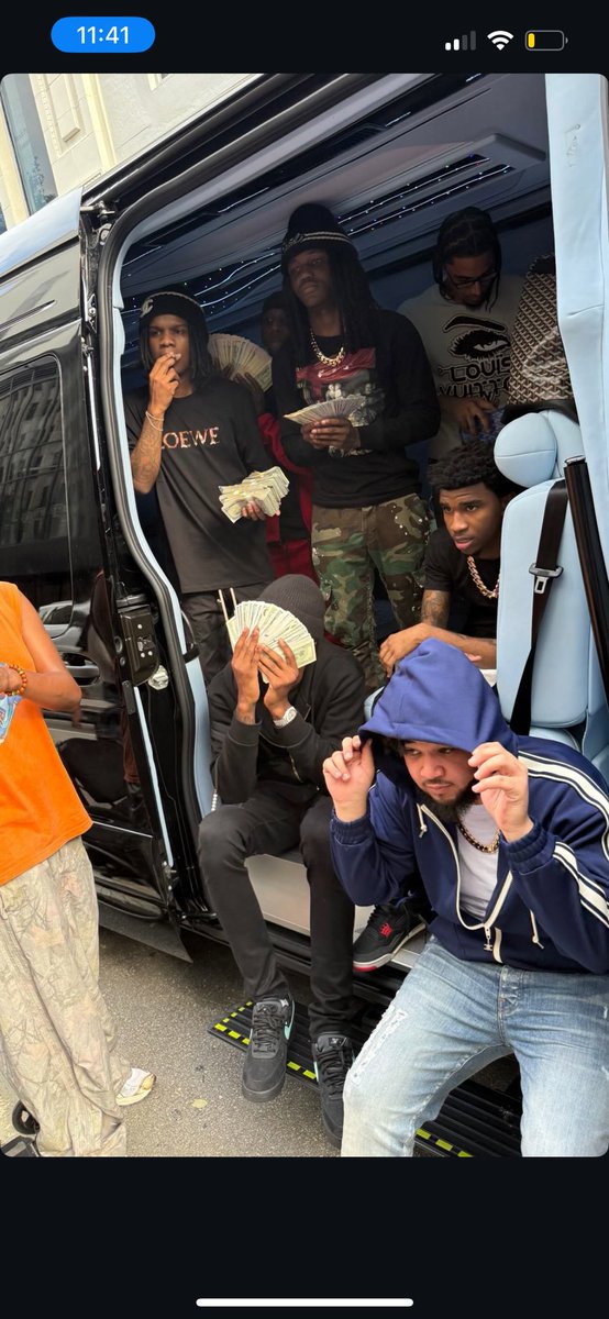 If You 🧠 About You Cud Mke A Ⓜ️Of Each 📞 ,Brodie Boofin Of TxtNow Nie He Sayin 🖕🏾 A 🤖 #billllllllllll🤣🤣🤣🖕🏾