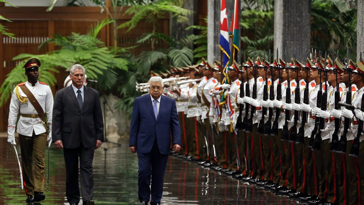 Marokkanischer Journalist wegen Israel-Reise in Kuba festgenommen. Amine Ayoub wurde 32 Stunden lang am Flughafen von Havanna festgehalten und anschließend von den kubanischen Behörden nach Marokko abgeschoben. (Redaktion)
mena-watch.com/?p=138371