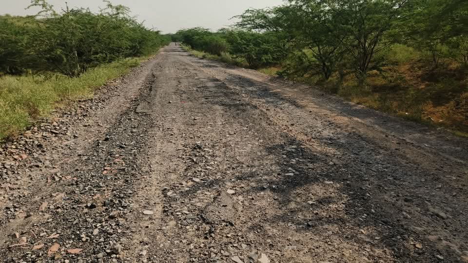 सतीश सोनी (@satta_privartan) on Twitter photo बायतु विधानसभा में बाटाङू - झाक - काश्मीर , एक व्यस्तम सड़क जिसकी पिछले 10 से यही हालत है और इस रोड़ से भारी संख्या में श्रद्धालु पैदल जाते है आस्था से भी इसका जुड़ाव है, RLP बायतु में सेकंड रही थी उन 70k लोगों की आवाज बुलंद करेंगे और रोड़ का निर्माण भी करवाएंगे।
<a href="/hanumanbeniwal/">HANUMAN BENIWAL</a> बायतु विधानसभा में बाटाङू - झाक - काश्मीर , एक व्यस्तम सड़क जिसकी पिछले 10 से यही हालत है और इस रोड़ से भारी संख्या में श्रद्धालु पैदल जाते है आस्था से भी इसका जुड़ाव है, RLP बायतु में सेकंड रही थी उन 70k लोगों की आवाज बुलंद करेंगे और रोड़ का निर्माण भी करवाएंगे।
<a href="/hanumanbeniwal/">HANUMAN BENIWAL</a>