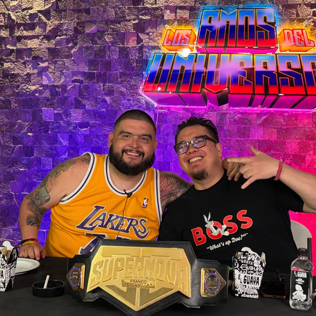 Ahora si toca contarle a Mole todo lo que pasó el fin de semana porque no lo había visto😎 
En vivo: youtube.com/live/RyqBVJkip…