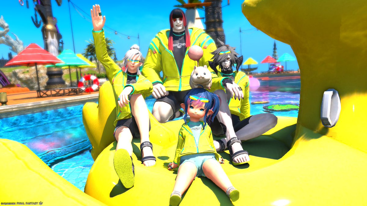 tenkun_05's tweet photo. 今年も集まれて良かったわよわよ!!!🐤🎇
#PLBA #FF14 https://t.co/7VzgSgiwg1