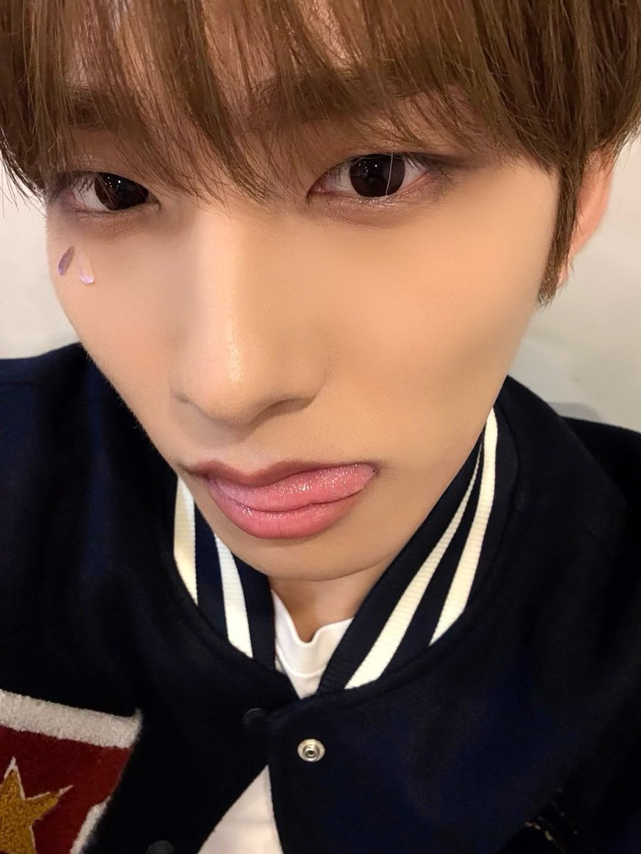 by_EPEX's tweet photo. 메롱😝

#EPEX #이펙스 #JEFF #제프 #젶프프 https://t.co/87P0esUoK2