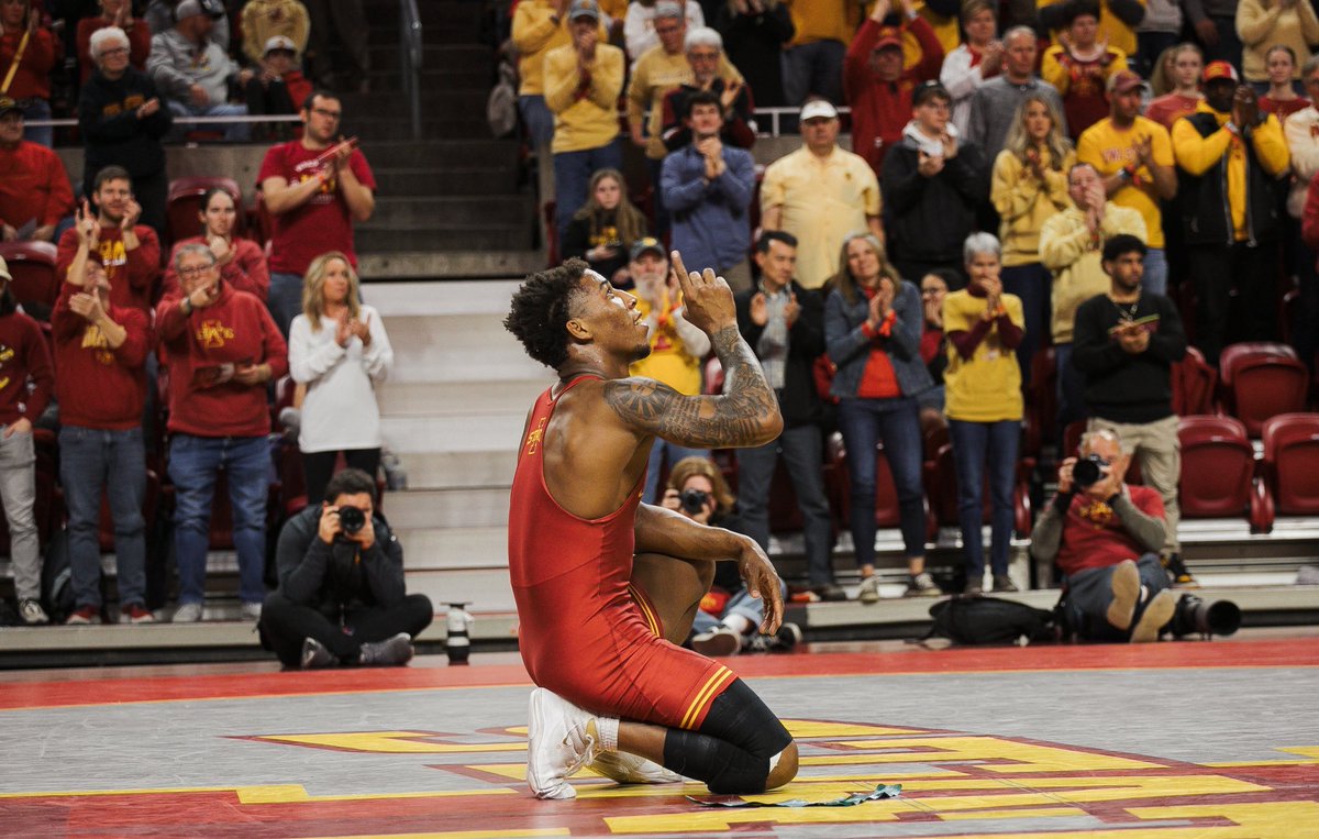 Jacqueline (@jacquelinecord) on Twitter photo Ok last one!!!!! Happy #WorldPhotographyDay to one of the ๐ <a href="/Carrchamp/">David Carr</a>
An honor to cover Carrโs entire collegiate career and capture it on camera for <a href="/cyclonefanatic/">Cyclone Fanatic</a>. Ok last one!!!!! Happy #WorldPhotographyDay to one of the ๐ <a href="/Carrchamp/">David Carr</a>
An honor to cover Carrโs entire collegiate career and capture it on camera for <a href="/cyclonefanatic/">Cyclone Fanatic</a>.