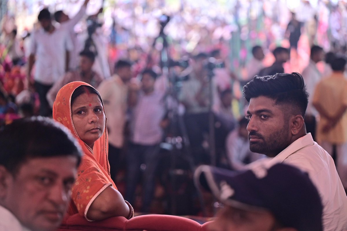 Than Singh Doli (@dolithansingh) on Twitter photo #जोजरी बचाओ महारैली से जुड़े छाया चित्र @ #डोली,बालोतरा |
<a href="/hanumanbeniwal/">HANUMAN BENIWAL</a>
<a href="/RLPINDIAorg/">Rashtriya Loktantrik Party</a> #जोजरी बचाओ महारैली से जुड़े छाया चित्र @ #डोली,बालोतरा |
<a href="/hanumanbeniwal/">HANUMAN BENIWAL</a>
<a href="/RLPINDIAorg/">Rashtriya Loktantrik Party</a>
