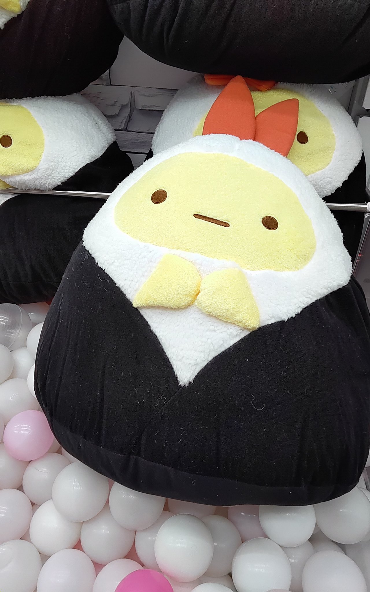 ゲリラ❗️今日だけ値下げ‼️ラブブ エビフライ 同僚のバッグに、私がずっと欲しかったラブブ（Labubu）の