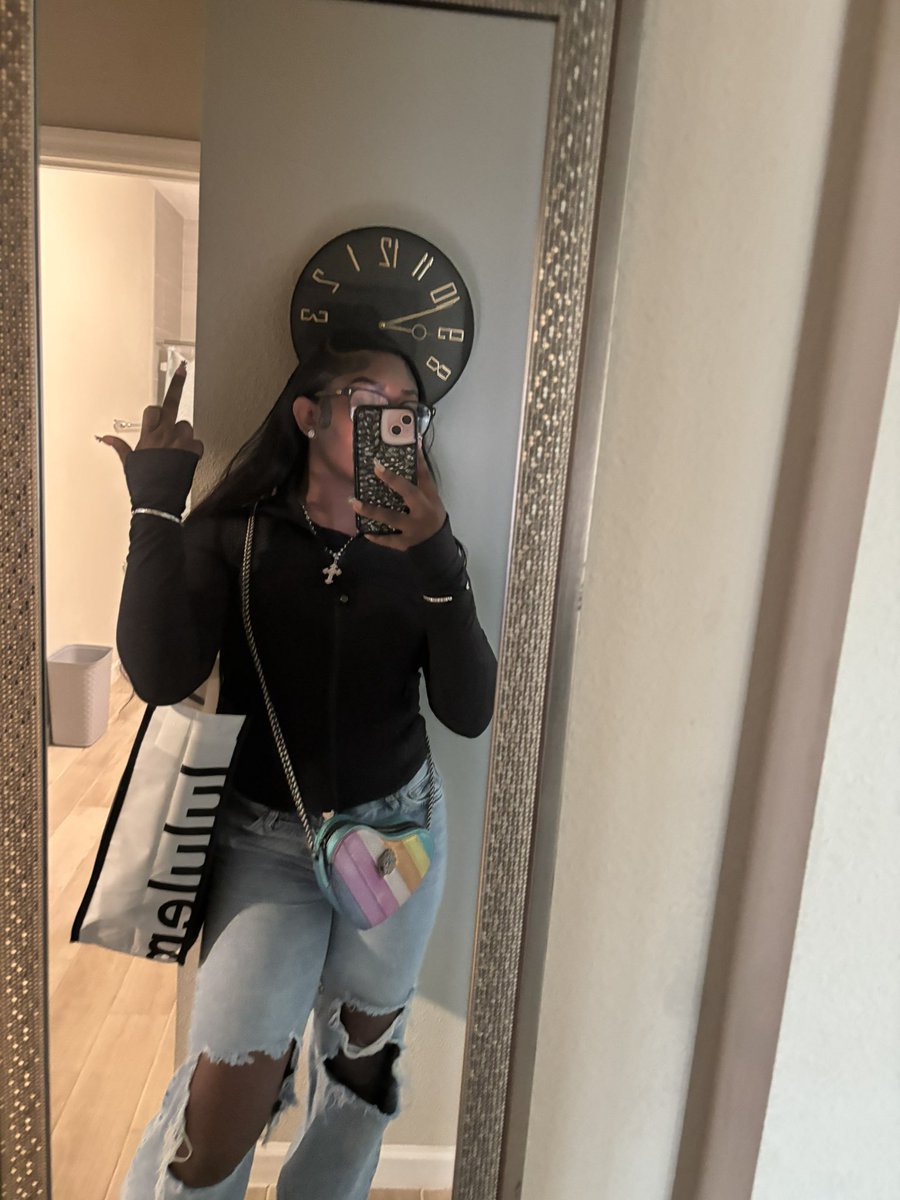 brielleaiko's tweet photo. thank ya! https://t.co/41Or2nvx5i