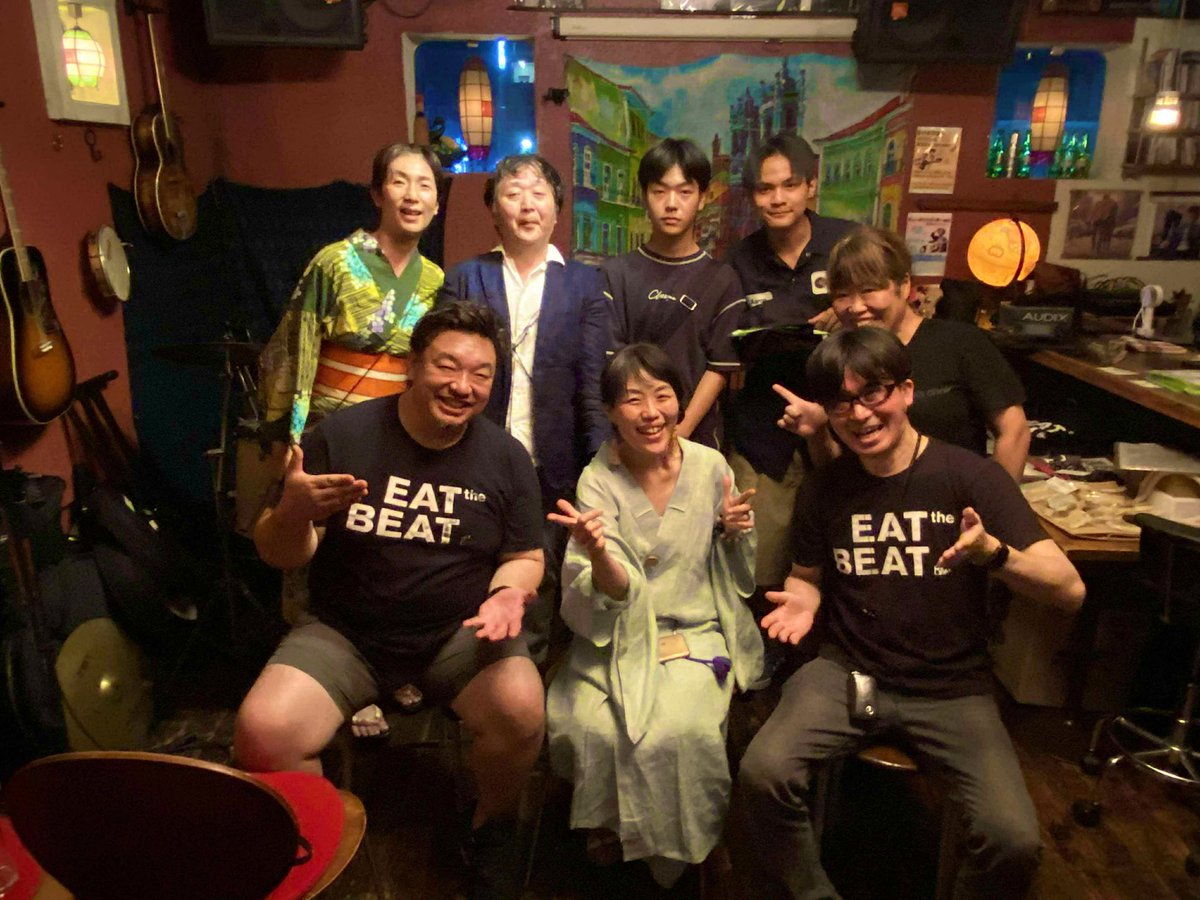 bottomjack's tweet photo. BJDAN w/ Ah-we（vo）高知サルバドール
無事終了！BJDAN黎明期から共に活動していたAh-weとは20年以上の付き合い。
久しぶりに音だしてもオーラは変わってないです💯

本日ツアーファイナル【姫路ライラ】にて‼️

20年前BJDANのリンク貼っときます。

https://t.co/KJsYHz31V8 https://t.co/d30Bn5r5Js