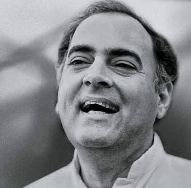 Yadav Ramesh BharatMadhav (@ybharatmadhav) on Twitter photo आधुनिक भारताचे शिल्पकार आणि भारतरत्न पुरस्कार विजेते माजी पंतप्रधान राजीव गांधी यांना त्यांच्या जयंतीनिमित्त विनम्र अभिवादन. #RajivGandhi यांचे स्मरण. <a href="/RahulGandhi/">Rahul Gandhi</a> <a href="/priyankagandhi/">Priyanka Gandhi Vadra</a> <a href="/VarshaEGaikwad/">Prof. Varsha Eknath Gaikwad</a> <a href="/BhaiJagtap1/">Bhai Jagtap - भाई जगताप</a> <a href="/Charanssapra/">Charan Singh Sapra</a> <a href="/bhushankpatil12/">Bhushan Patil</a> <a href="/Sud_Mandlik/">Sudarshan Sadanand Mandlik. सुदर्शन सदानंद मंडलिक.</a> आधुनिक भारताचे शिल्पकार आणि भारतरत्न पुरस्कार विजेते माजी पंतप्रधान राजीव गांधी यांना त्यांच्या जयंतीनिमित्त विनम्र अभिवादन. #RajivGandhi यांचे स्मरण. <a href="/RahulGandhi/">Rahul Gandhi</a> <a href="/priyankagandhi/">Priyanka Gandhi Vadra</a> <a href="/VarshaEGaikwad/">Prof. Varsha Eknath Gaikwad</a> <a href="/BhaiJagtap1/">Bhai Jagtap - भाई जगताप</a> <a href="/Charanssapra/">Charan Singh Sapra</a> <a href="/bhushankpatil12/">Bhushan Patil</a> <a href="/Sud_Mandlik/">Sudarshan Sadanand Mandlik. सुदर्शन सदानंद मंडलिक.</a>