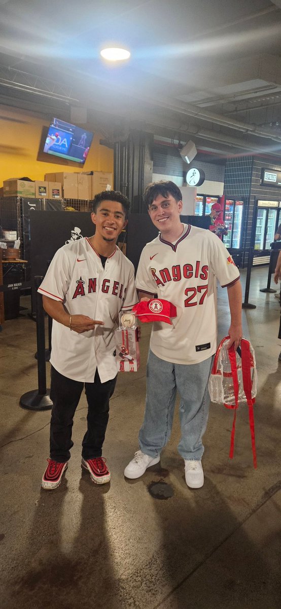 Gavin Carlson (@gavincarlson_) on Twitter photo Another Angels loss but at least I can go back to this sick group of gifts from my guy Vinny ‼️ <a href="/x_mello_who/">Vincent Santa Maria</a>
Thanks for being a fan of the show! Another Angels loss but at least I can go back to this sick group of gifts from my guy Vinny ‼️ <a href="/x_mello_who/">Vincent Santa Maria</a>
Thanks for being a fan of the show!
