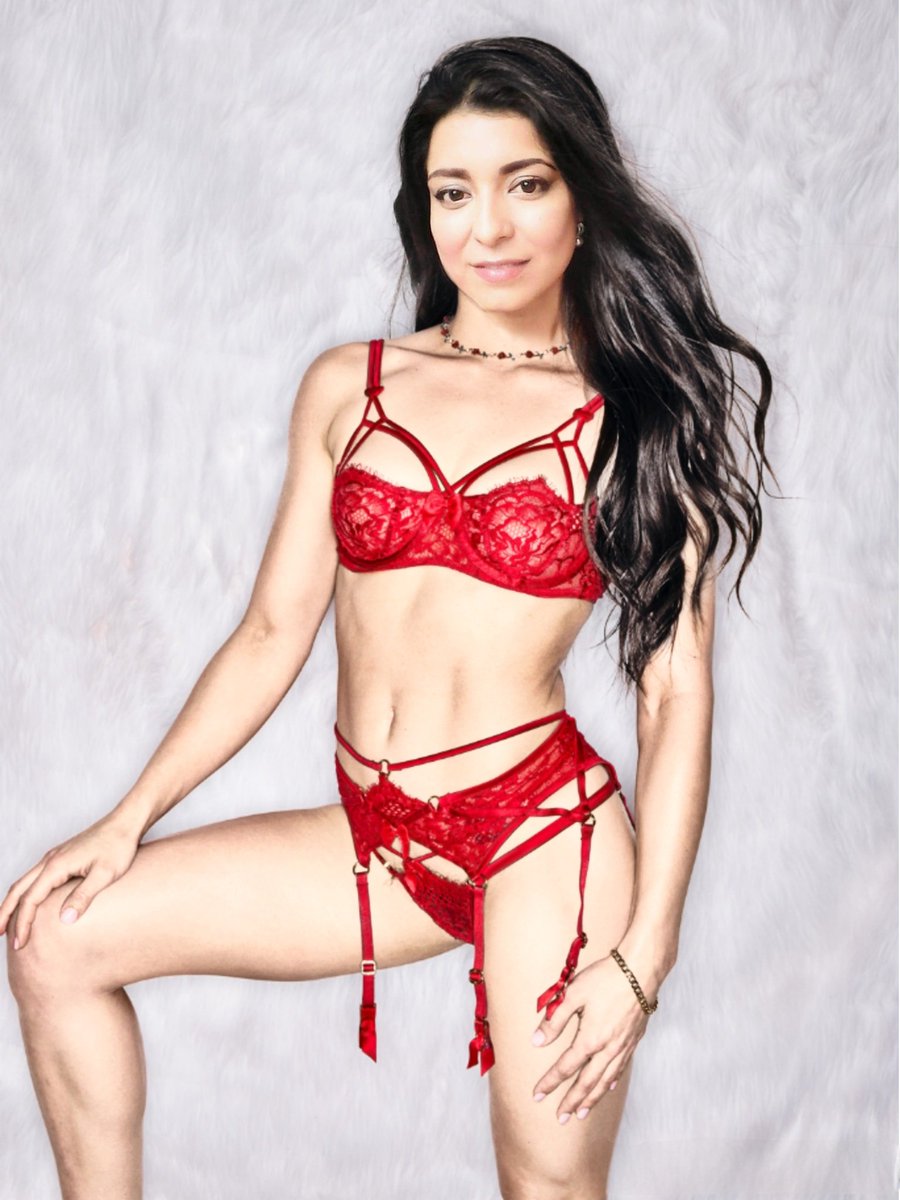 ¿Les gusta lo que me compré o mejor me lo quito?
<a href="/ClauSlut/">C&E Dirty Sluts</a>
