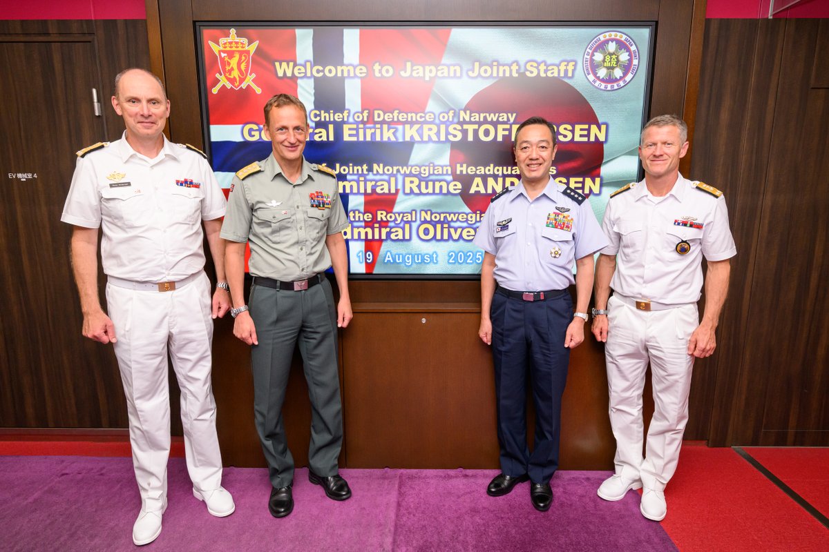 JapanJointStaff's tweet photo. On August 19th, #CJJS Gen UCHIKURA Hiroaki held a meeting with GEN Eirik KRISTOFFERSEN, Chief of Defen๏ฝe of Norway, at JJS in Ichigaya, Tokyo.๐ฏ๐ต๐ค๐ป๐ณ๐ด https://t.co/90vgzh2ZvP
