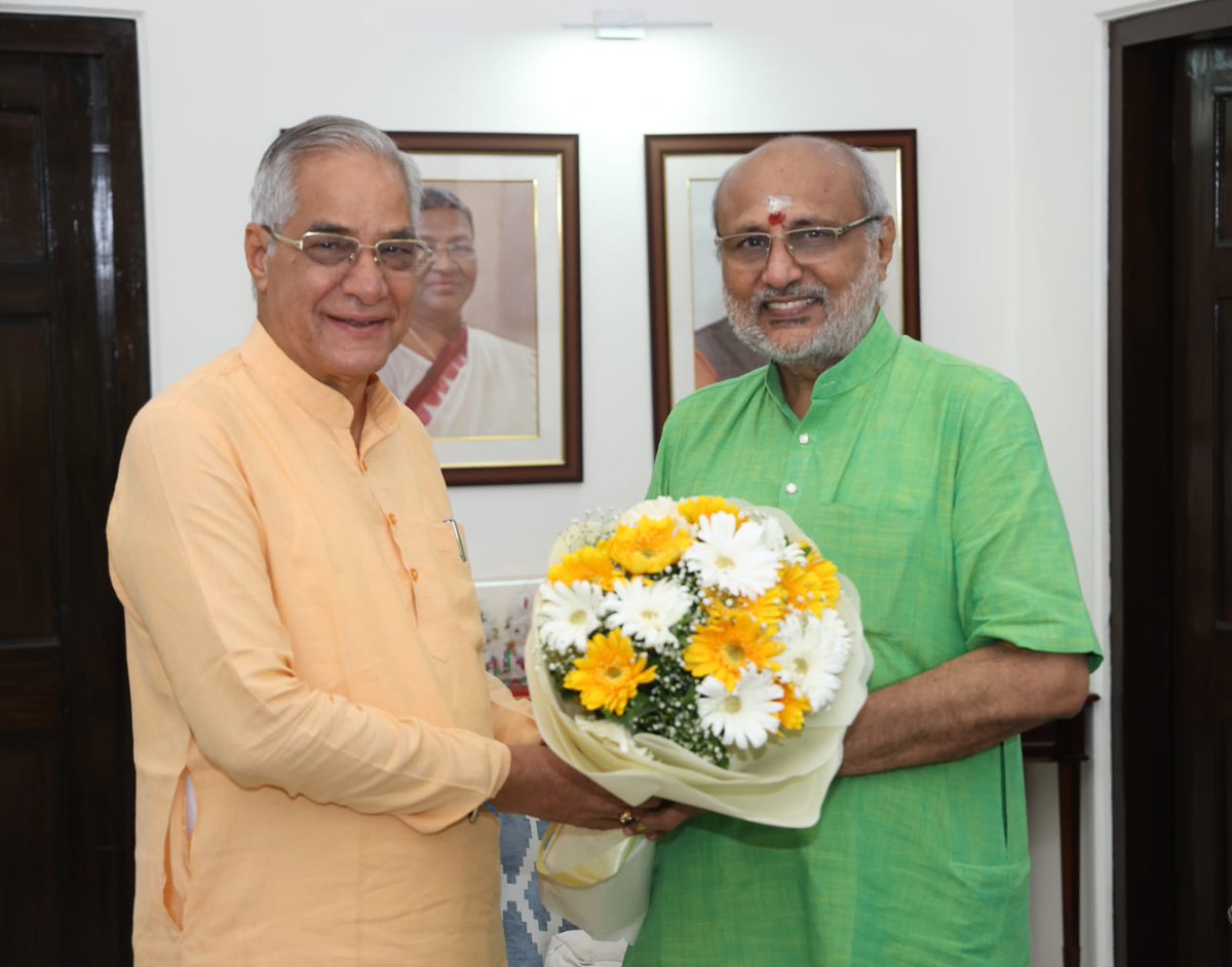 Lahar Singh Siroya (@laharsingh_mp) on Twitter photo Met NDA’s Vice-Presidential candidate Shri C.P.Radhakrishnan ji in New Delhi today and conveyed my best wishes to him.
<a href="/CPRGuv/">CP Radhakrishnan</a> Met NDA’s Vice-Presidential candidate Shri C.P.Radhakrishnan ji in New Delhi today and conveyed my best wishes to him.
<a href="/CPRGuv/">CP Radhakrishnan</a>