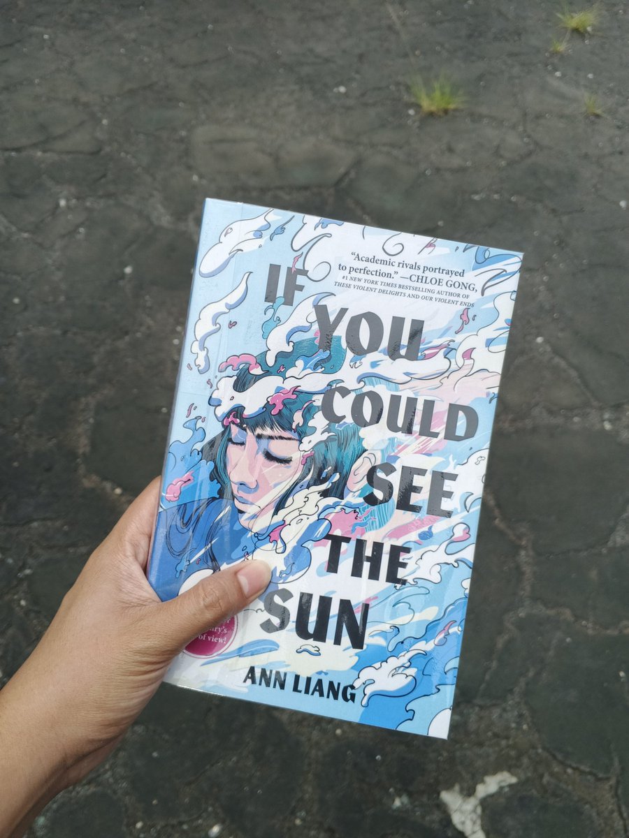 i2log's tweet image. current read 🤓