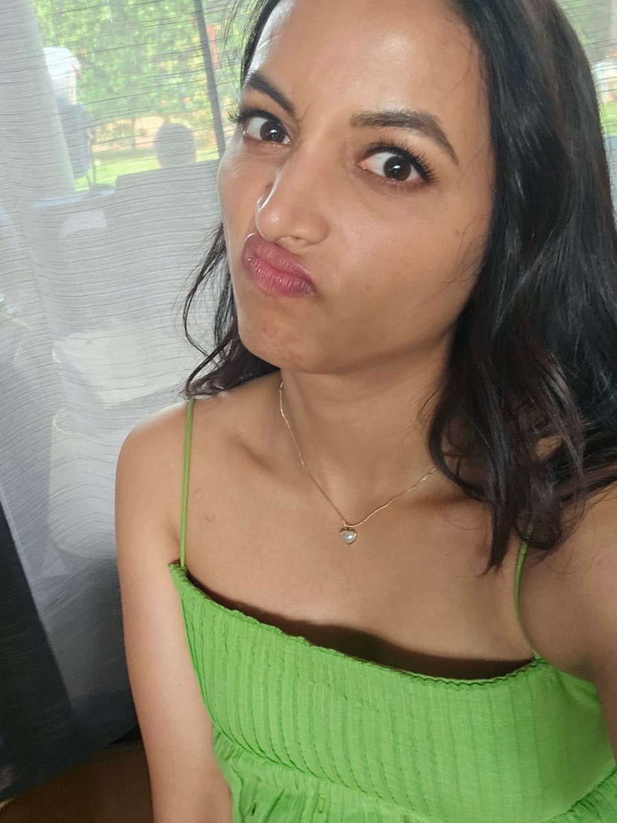 Srinidhi Shetty 💝

1/4