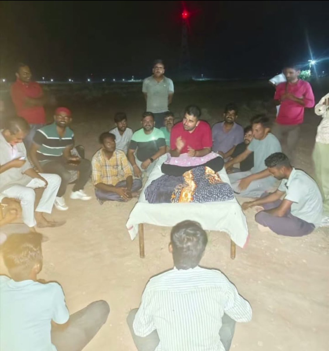 Chatar singh Rathore smr(टीम रविद्रसिंह भाटी ) (@rajputchtrsingh) on Twitter photo “रक्त में उबाल हो सीने में भूकंपाल हो, इतनी शक्ति दे मां
कभी पीछे न हटूं, चाहे समक्ष खड़ा काल हो..!!”
<a href="/RavindraBhati__/">Ravindra Singh Bhati</a>
#रमेश_दान_को_न्याय_दो “रक्त में उबाल हो सीने में भूकंपाल हो, इतनी शक्ति दे मां
कभी पीछे न हटूं, चाहे समक्ष खड़ा काल हो..!!”
<a href="/RavindraBhati__/">Ravindra Singh Bhati</a>
#रमेश_दान_को_न्याय_दो