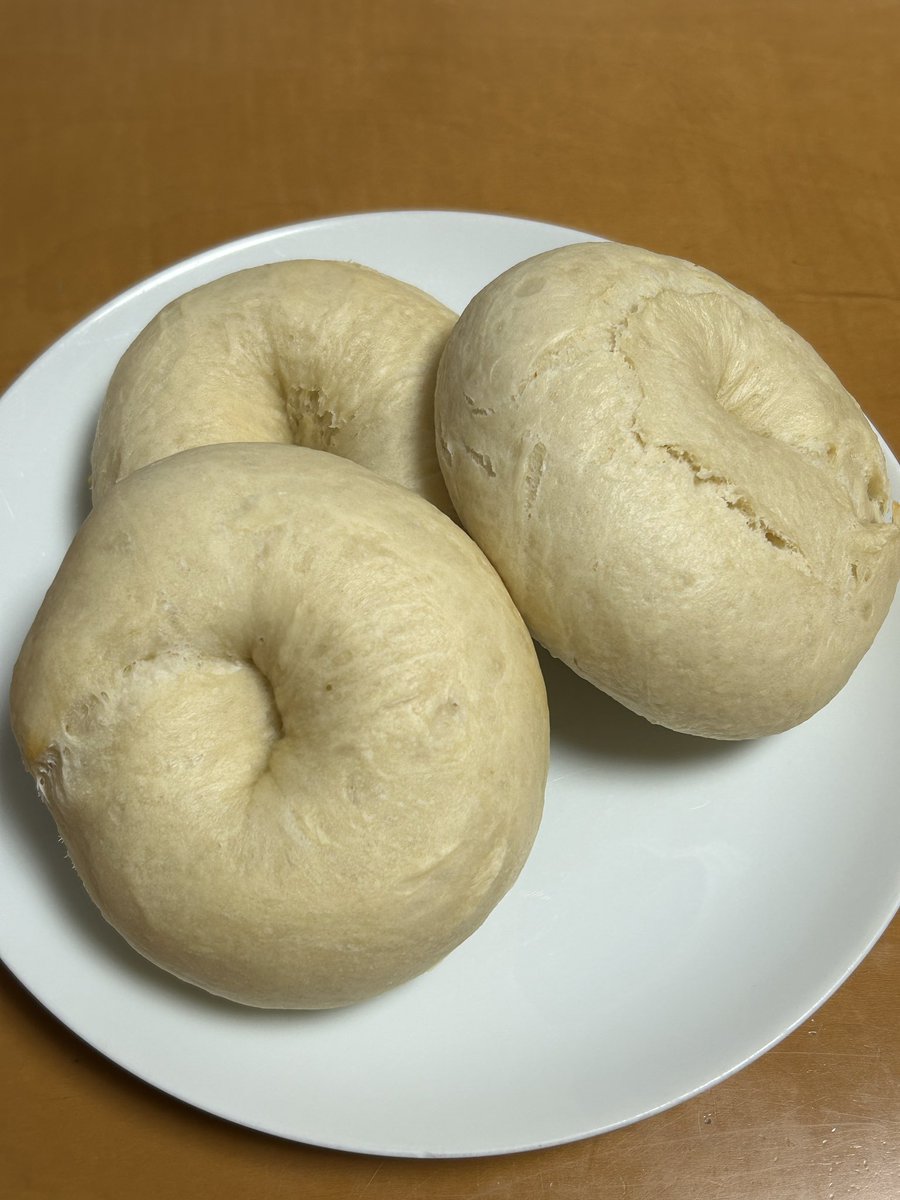 ベーグル焼いたー！
うまくできて満足😋