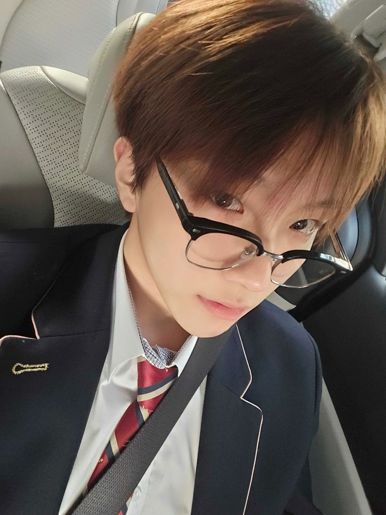 고딩 김운학 쿨타임 찼다 ᡣ𐭩 ྀིྀ
