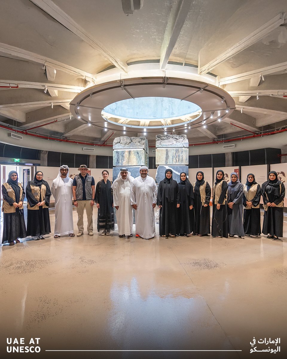 زار سعادة علي الحاج آل علي، المندوب الدائم لدولة الإمارات لدى اليونسكو، موقع المشهد الثقافي لعصور ما قبل التاريخ في الفاية المدرج على قائمة التراث العالمي لليونسكو في إمارة الشارقة، برفقة سعادة عيسى يوسف، مدير عام هيئة الشارقة للآثار، حيث اطّلعوا على قيمته التاريخية الفريدة.