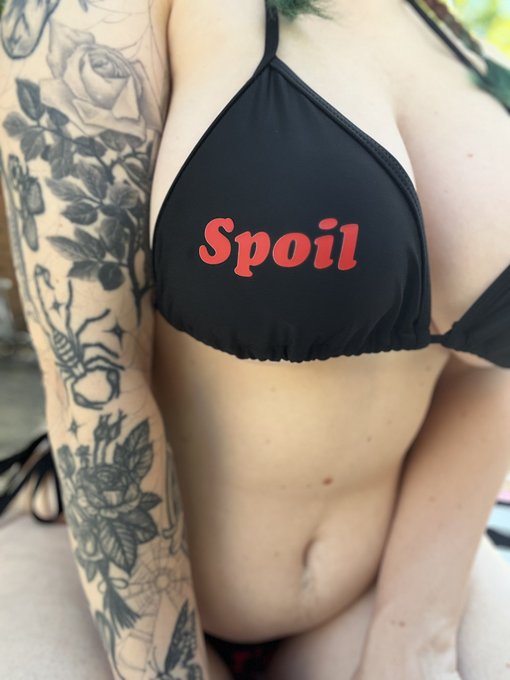 Watch Mari Sappho's leaked NSFW photo on TwXstars