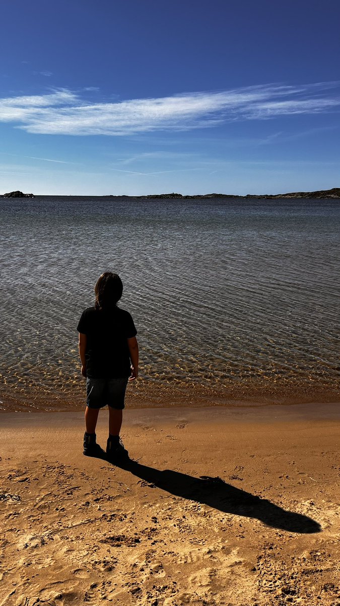 Val on the Moon tweet media