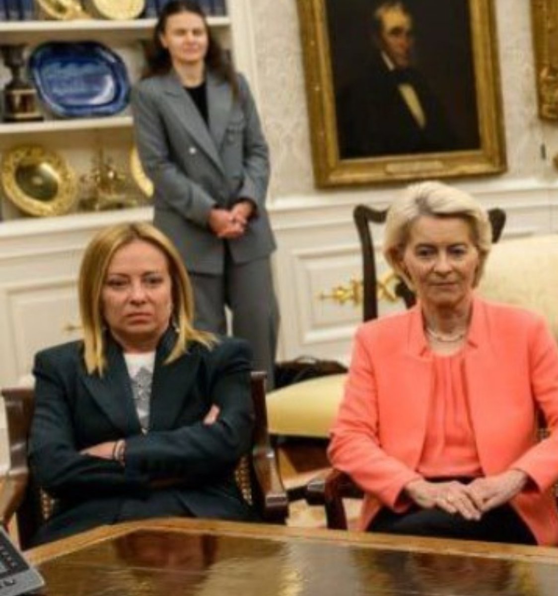ricwe123's tweet image. The crushed, bewildered faces of Ursula von der Leyen,Giorgia Meloni, Friedrich Merz, and Emmanuel Macron as Trump strips away their pretenses.
Hammering home the brutal fact that the war in Ukraine will not dance to their delusions, no matter how desperately they cling to them.