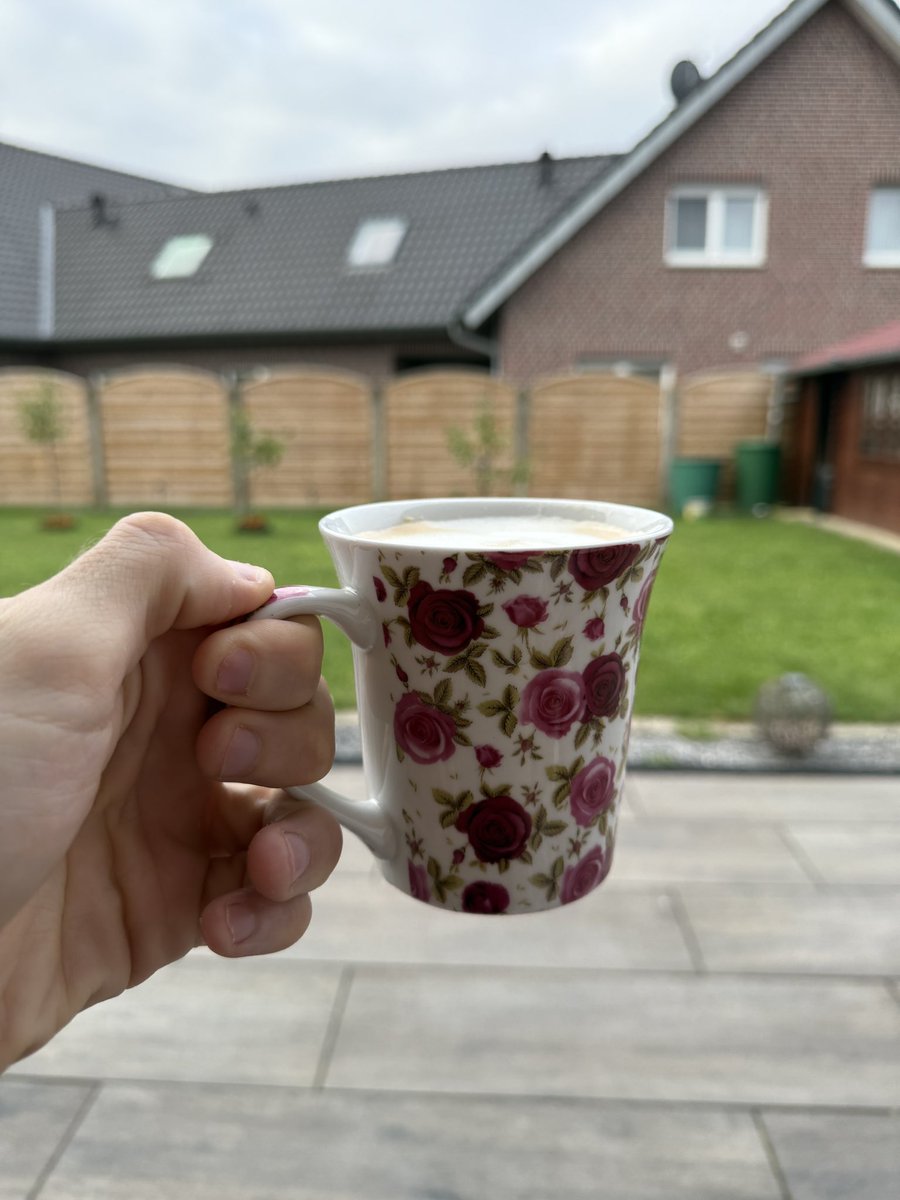 gm builders

that’s it, that’s the mug and tweet