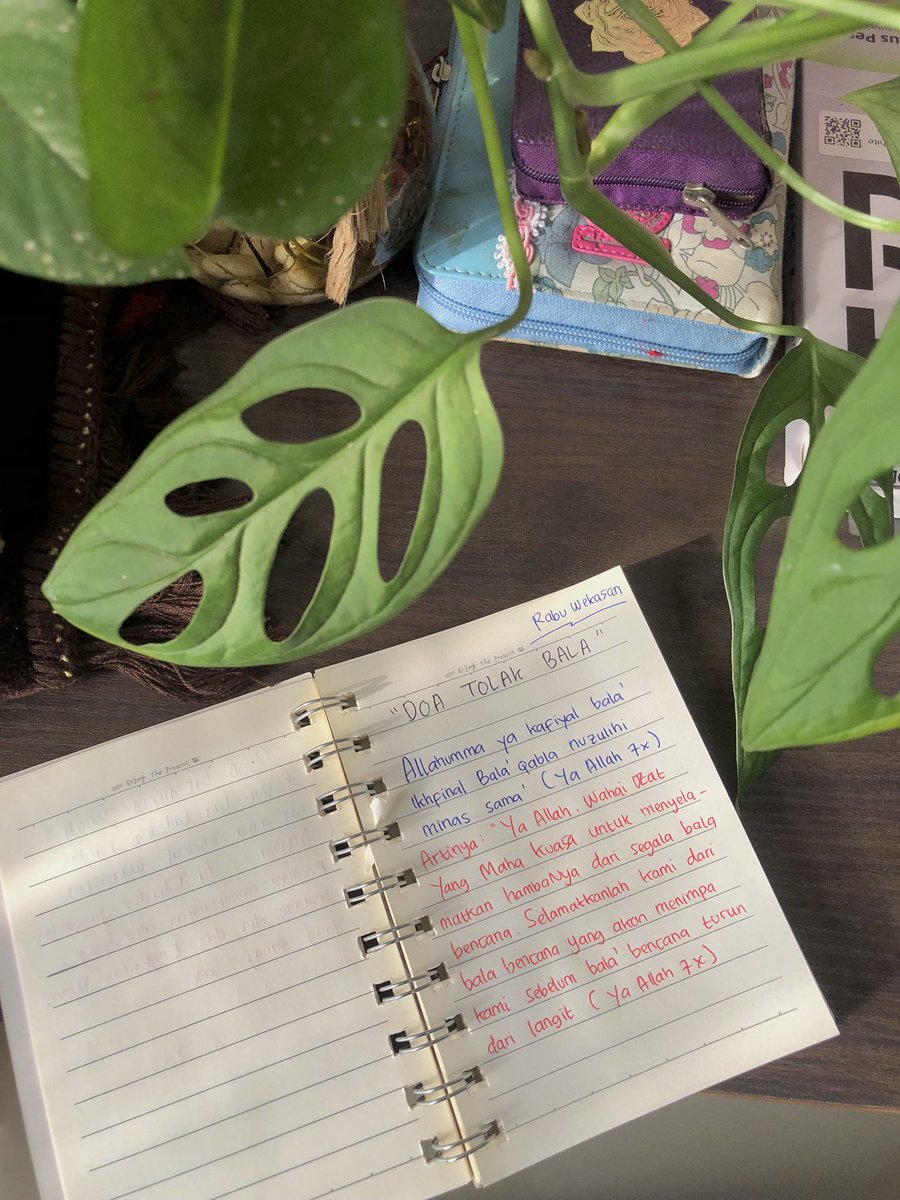 rientsetya's tweet photo. Rebo Wekasan adalah hari Rabu terakhir bulan Shafar.
Tradisi para ulama: memperbanyak doa, membaca istighfar, shalawat, surat Yasin, dan doa tolak bala.
Semoga Allah menjaga kita dari segala musibah dan memberi keberkahan hidup. Aamiin 🤍 #rabu#rabuwekasan#doa#doatolakbala https://t.co/zpoHQkx51c