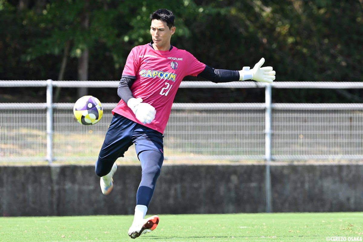 セレッソ大阪　ピステ　XL 2023PUMA練習用トレーニングピステトップ