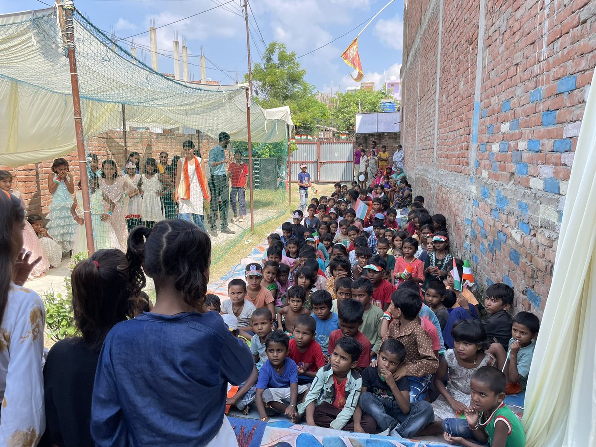 foodbox_ngo's tweet image. Chhoti muskaan, bade sapne ✨

Gully ke bachche ab Pathshala ke hero!