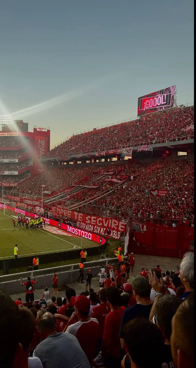 Que difícil es dormir hoy, Independiente..