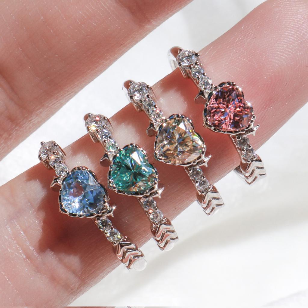 [#RT #rt이벤트]
💘rt+팔로워 한 분께 라이트 블루 스피넬이
세팅된 큐피드 링을 제작해드려요! 🏹💗

💖마법처럼 조용히 스며드는 따스한 감정을 담은
"큐피드 링" 텀블벅 프로젝트에 공개 되었습니다!

관심 있으시다면 알림신청도 부탁드려요😘✨️
airbridge.tumblbug.com/uazyy7