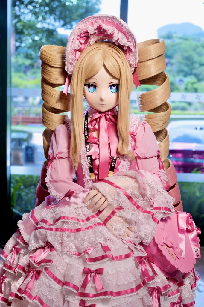 怎么有点像反派的一张——

📷：糊氩

#リゼロ #ベアトリス #rezero #kigurumi #着ぐるみ #dw12 #doll_weekend