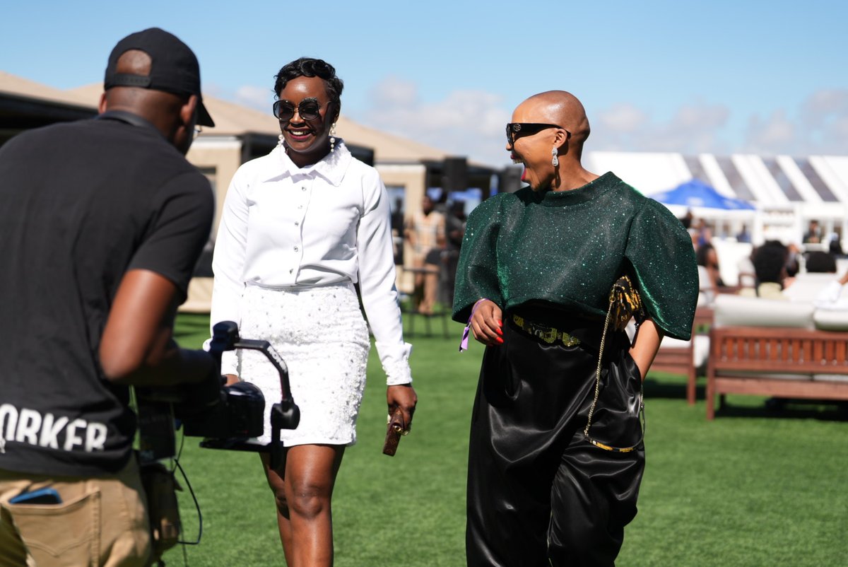AFI_sa's tweet photo. Are you inside the circle? #FriendsofNALA is where style leaders gather. It’s front-row seats at #AFIFashionWeek. It’s private viewings before anyone else. It’s invitations that don’t go public. Want in? Click the link to join.
https://t.co/NS1UgV0OVQ https://t.co/9sscP9dkQO