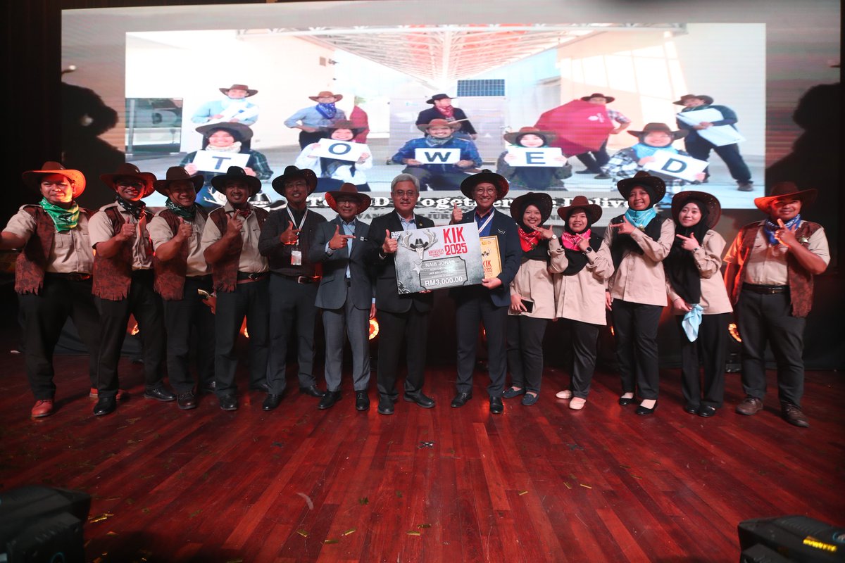 20/8/2025: KONVENSYEN KUMPULAN INOVATIF DAN KREATIF (KIK) JKR TAHUN 2025.

Sekalung tahniah diucapkan kpd Kumpulan KIK CKM yg berjaya merangkul Naib Johan bagi 2 kategori:

1. Kategori Pengurusan
- MECHAFIX

2. Kategori Teknikal
- TOWED (TOGETHER WE DELIVER)

#IamJKR #WeRMechy