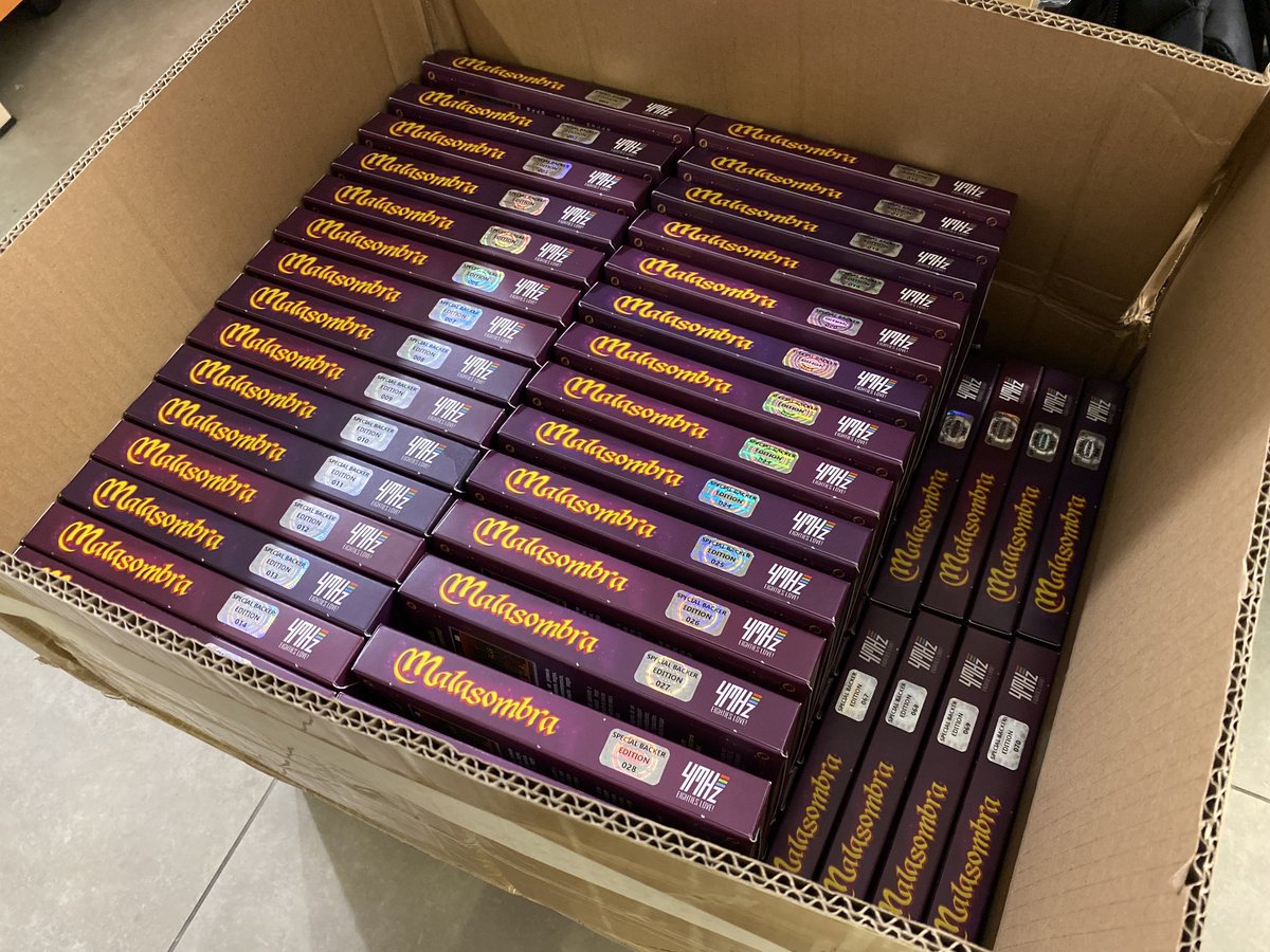 After hours of work, we go from full boxes to having everything assembled.
Finally, we need to place each order in shipping boxes and then bag them for delivery.

#malasombra #nes #nesdev