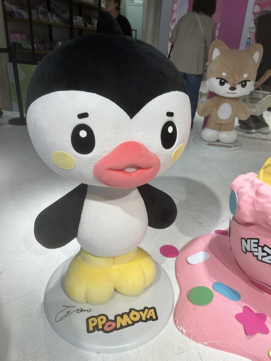 2025/8/20

NEXZ Japan debut 1st Anniversary POPUP STORE “1st SCOOP”

大阪会場に来ました〜(o^^o)
めちゃくちゃ可愛い💕

#nexzpopup #NEXZ_1st_SCOOP
#NEXZ_photoism